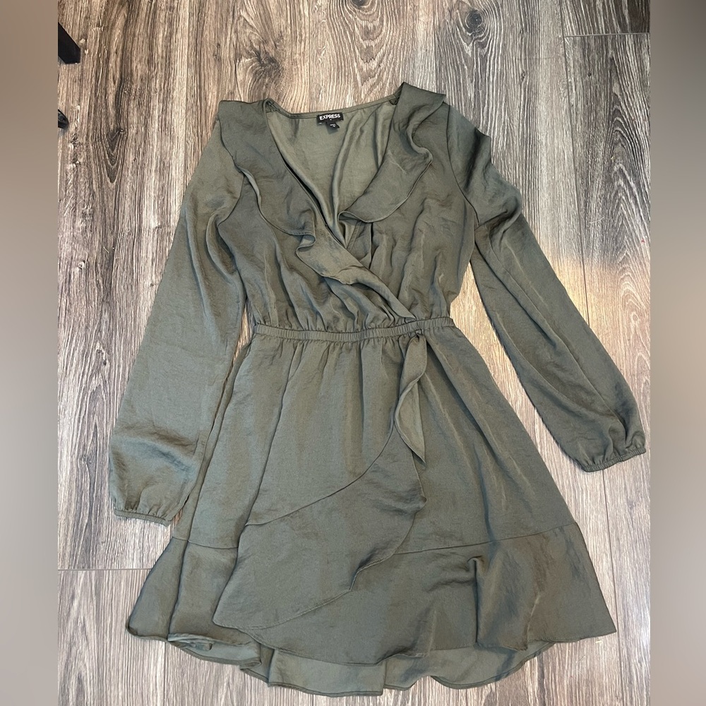 Express Ruffle  Faux Wrap Mini Dress, Size  Small Hunter Green Color